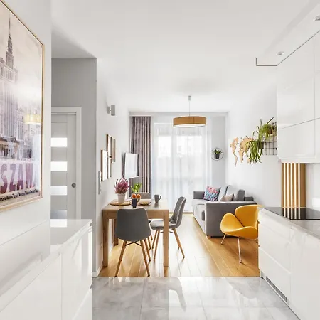 Beluvr Airport Apartment *